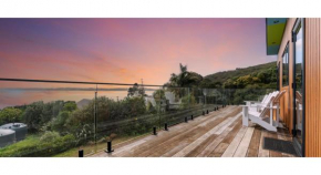 Norté Surf Vista - Whale Bay Raglan Holiday Home